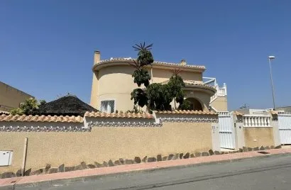 Villa de 163m² à Algorfa, Spain No. 31237
