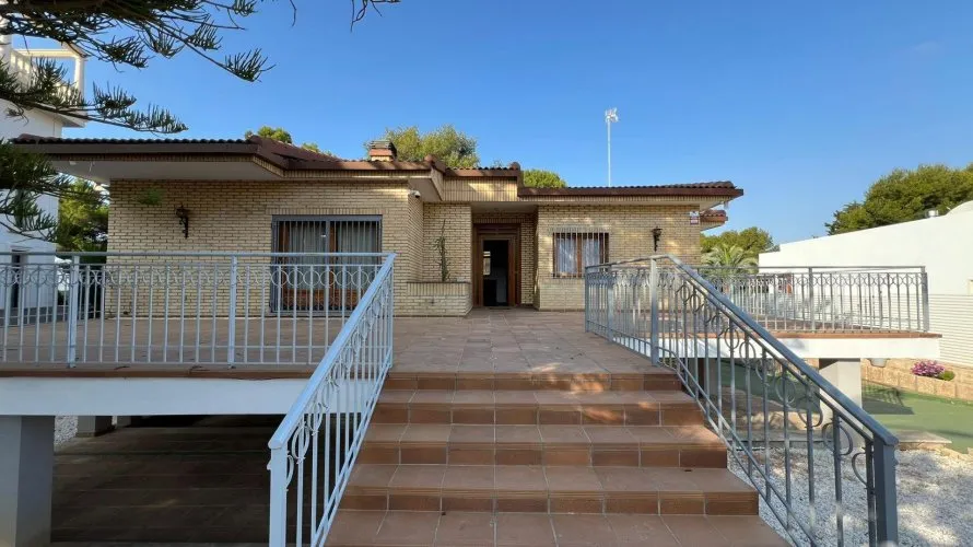 Villa de 4 chambres à Campoamor, Spain No. 30979 № 6
