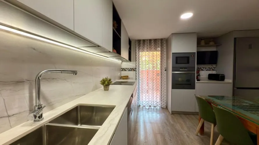 House de 4 chambres à Alicante, Spain No. 31091 № 11