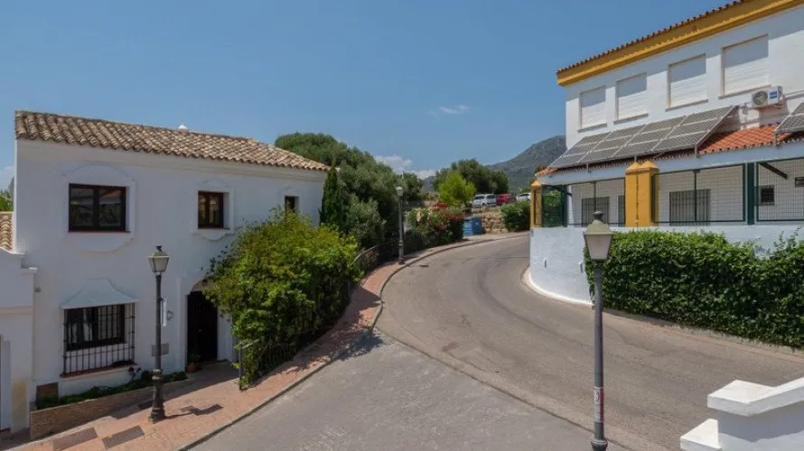 Townhouse de 3 chambres à Casares, Spain No. 30731 № 23
