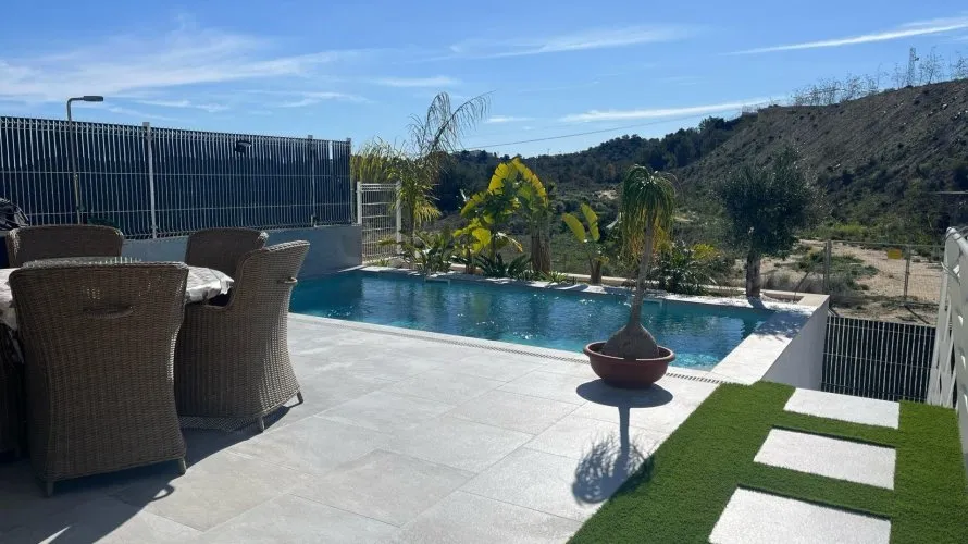 Villa de 3 chambres à San Miguel de Salinas, Spain No. 30985 № 26