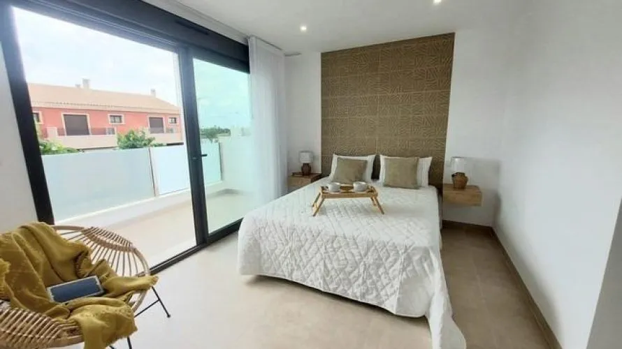 Villa de 3 chambres à San Pedro del Pinatar, Spain No. 30925 № 1