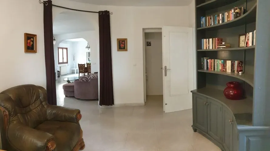 Villa de 6 chambres à Alicante, Spain No. 31803 № 7