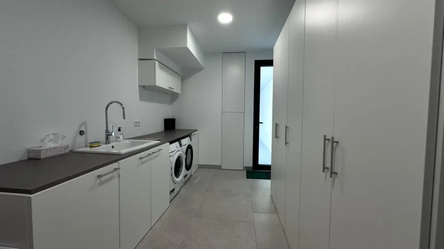 Villa de 691m² à Finestrat, Espagne No. 32078 № 10