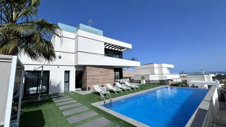 Villa de 3 chambres à Finestrat, Espagne No. 32261