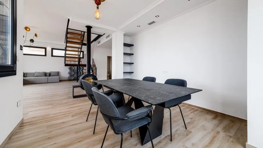 Villa de 4 chambres à Torrevieja, Espagne No. 31948