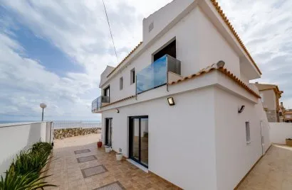 Villa de 4 chambres à Torrevieja, Espagne No. 31948