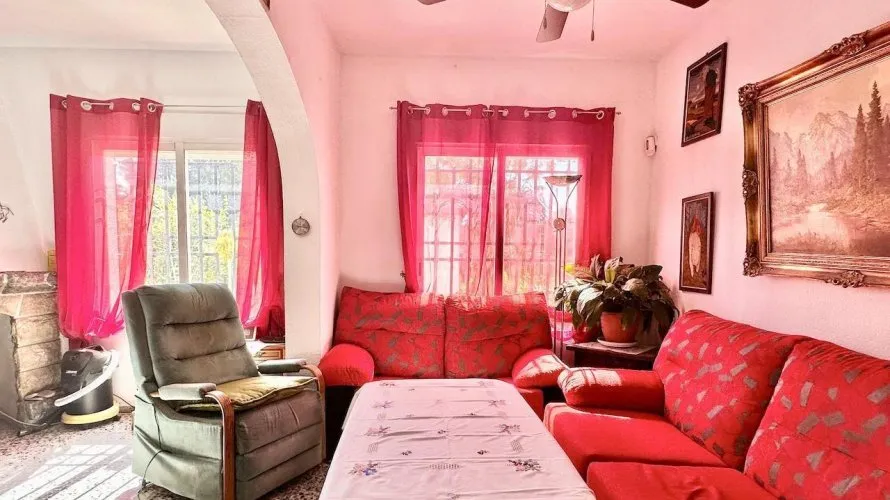 Villa de 4 chambres à L'Alfàs del Pi, Espagne No. 31942 № 1