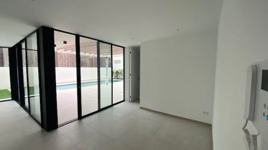 Villa de 3 chambres à Alicante, Espagne No. 31997 № 10