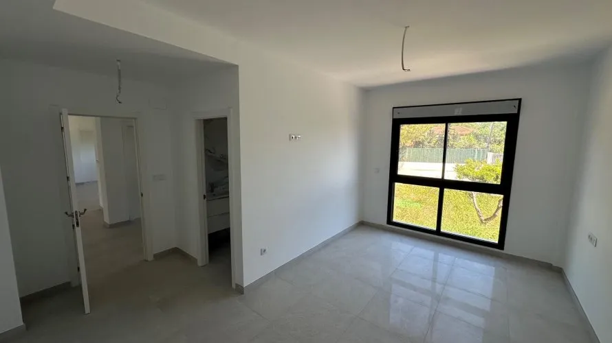 Villa de 5 chambres à San Vicente del Raspeig, Espagne No. 32255 № 18