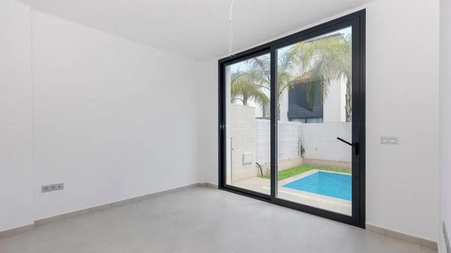 Villa de 3 chambres à La Florida, Espagne No. 32276 № 26