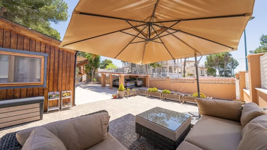 Villa de 168m² à Pinar De Campoverde, Espagne No. 32306 № 6