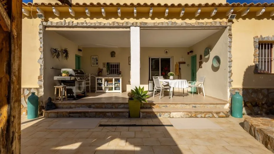 Villa de 464m² à Almoradi, Espagne No. 32423 № 25