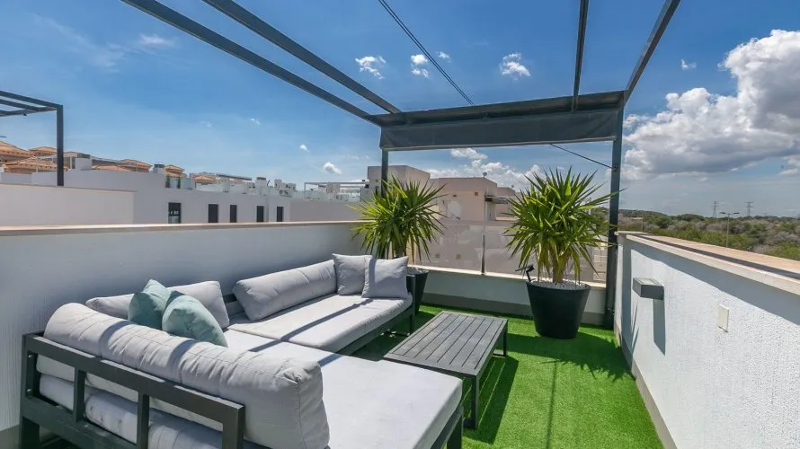 Villa de 103m² à Villamartin, Espagne No. 32404 № 27