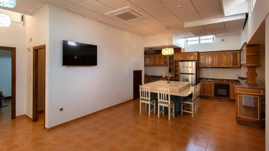 Villa de 180m² à Torrevieja, Espagne No. 32417