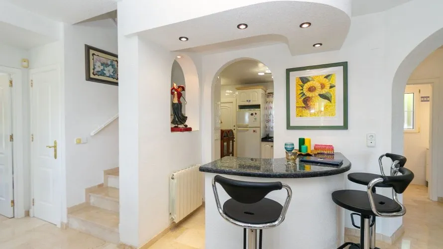 Villa de 194m² à Alicante, Espagne No. 32380 № 17