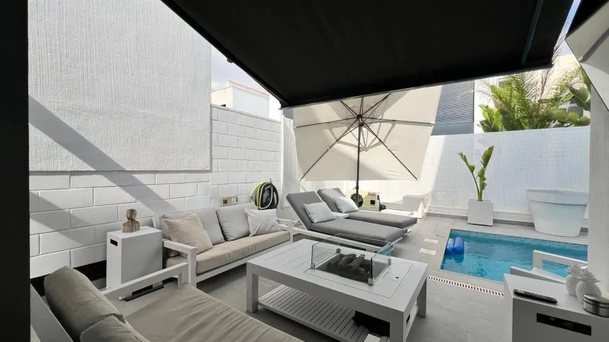 Villa de 3 chambres à Alicante, Espagne No. 32399 № 3