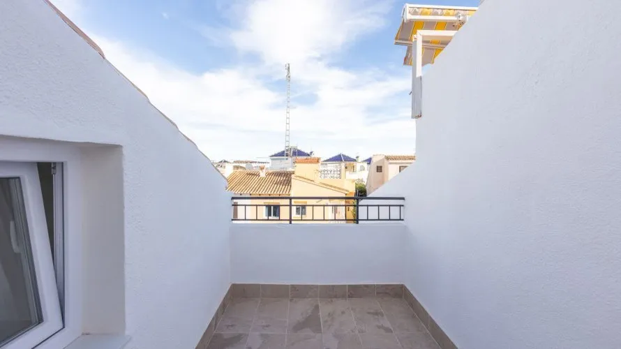 House de 78m² à Torrevieja, Espagne No. 32424 № 7