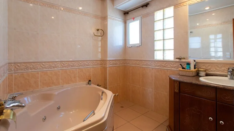 Villa de 180m² à Torrevieja, Espagne No. 32417 № 9