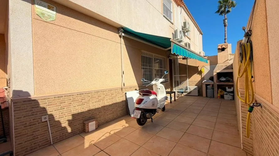 House de 3 chambres à Torrevieja, Espagne No. 32430 № 21
