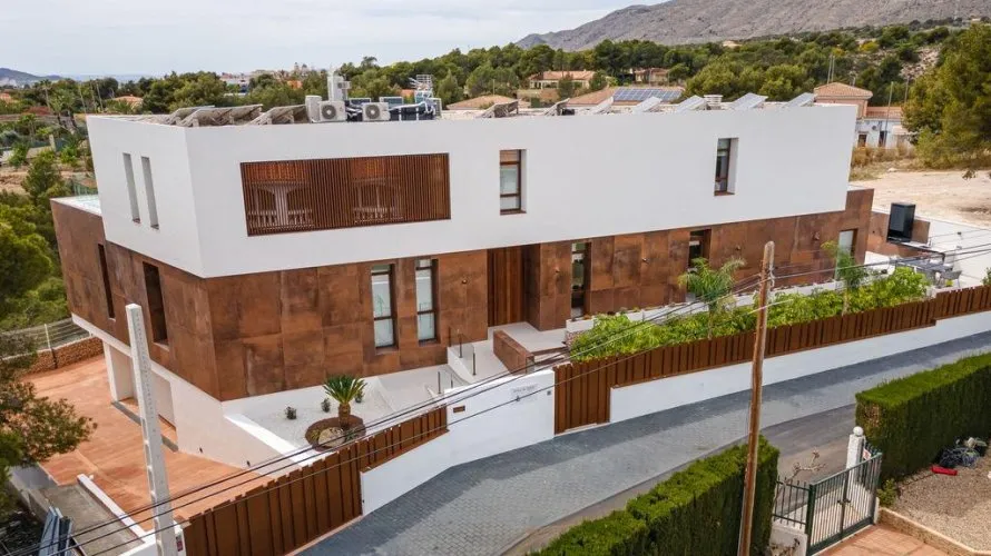 Villa de 4 chambres à Benidorm, Espagne No. 32436 № 10