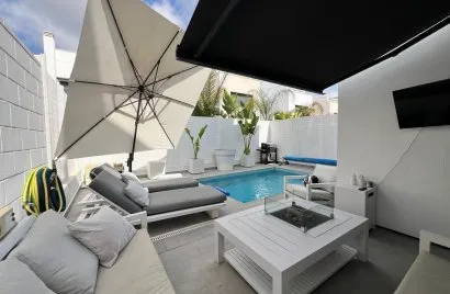 Villa de 3 chambres à Alicante, Espagne No. 32399