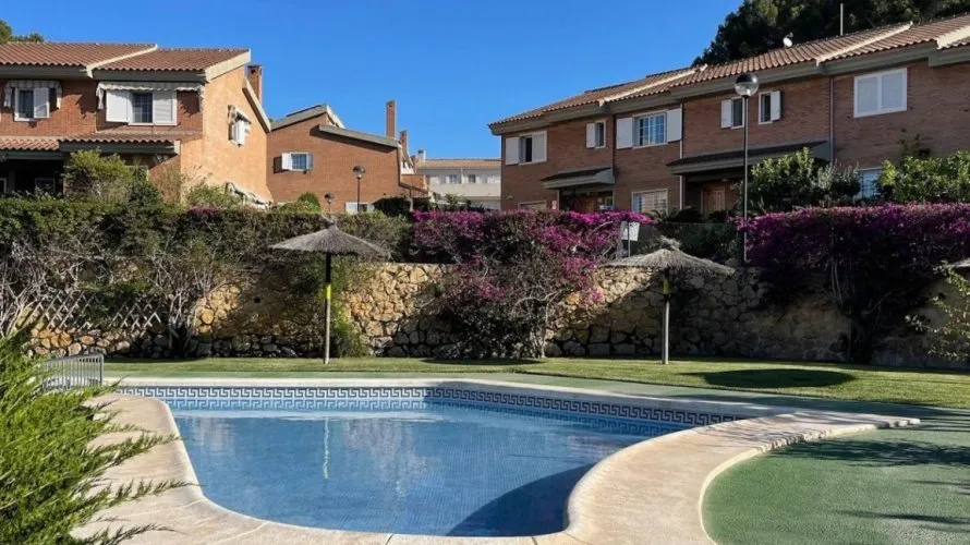 House de 3 chambres à Albir, Espagne No. 32375