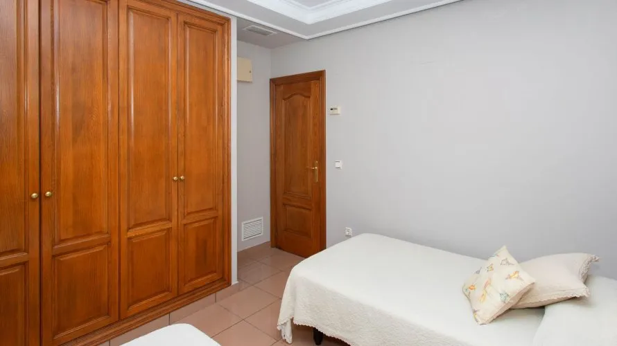 Villa de 180m² à Torrevieja, Espagne No. 32417 № 7