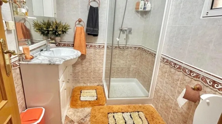 Villa de 2 chambres à Torrevieja, Espagne No. 32528 № 1