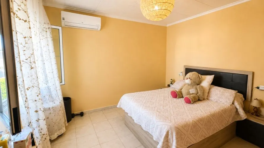 Villa de 200m² à Torrevieja, Espagne No. 32504 № 14