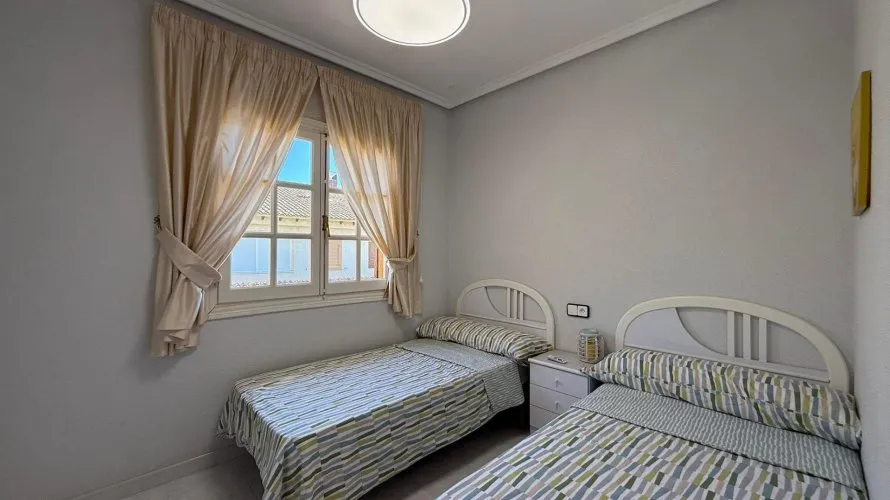 Bungalow de 2 chambres à Torrevieja, Espagne No. 32535 № 19