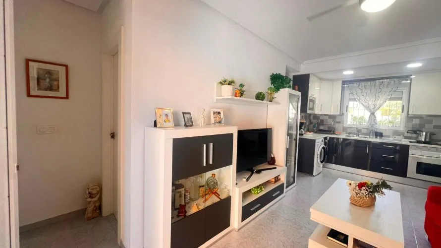 Bungalow de 2 chambres à Torrevieja, Espagne No. 32509 № 17