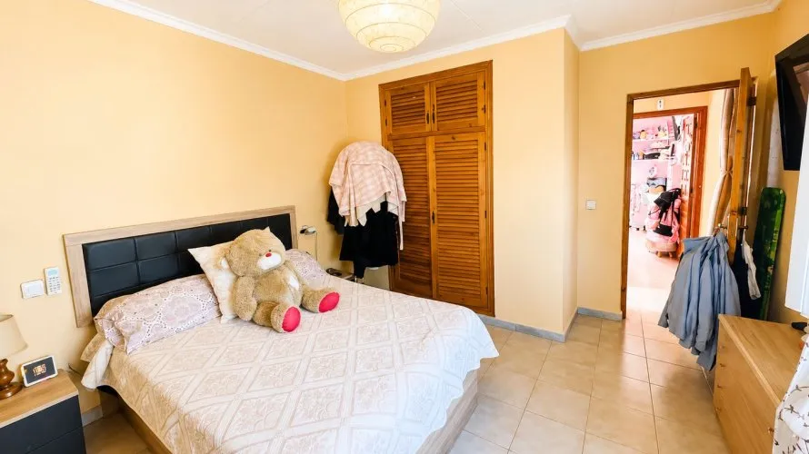Villa de 200m² à Torrevieja, Espagne No. 32504 № 13
