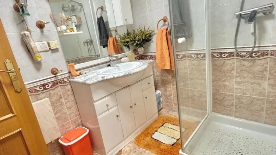 Villa de 2 chambres à Torrevieja, Espagne No. 32528 № 3