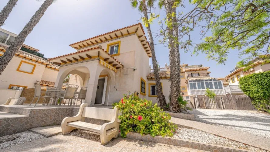 Villa de 96m² à La Zenia, Espagne No. 32613 № 22