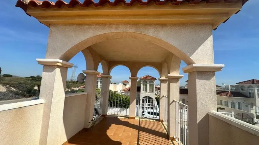 Villa de 80m² à Algorfa, Espagne No. 32549 № 19