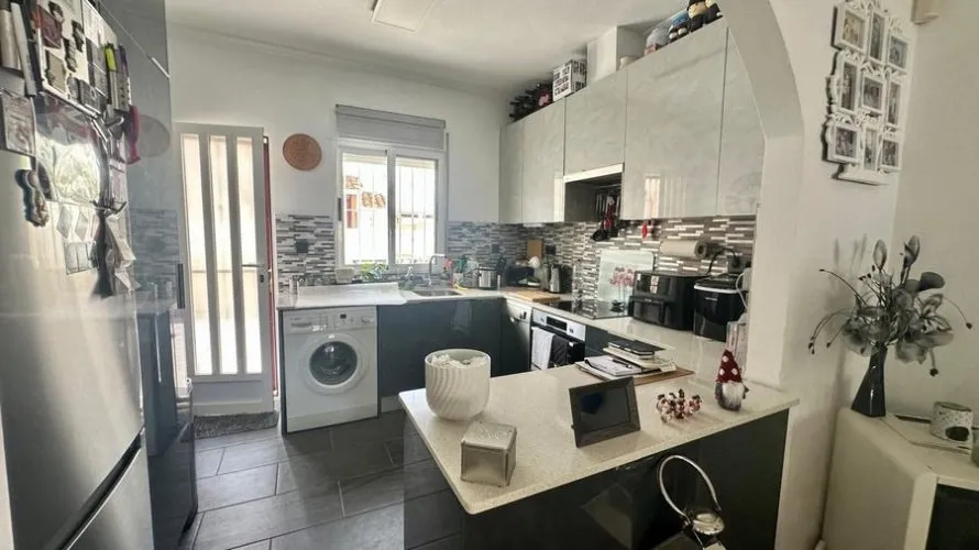Villa de 80m² à Algorfa, Espagne No. 32549 № 11