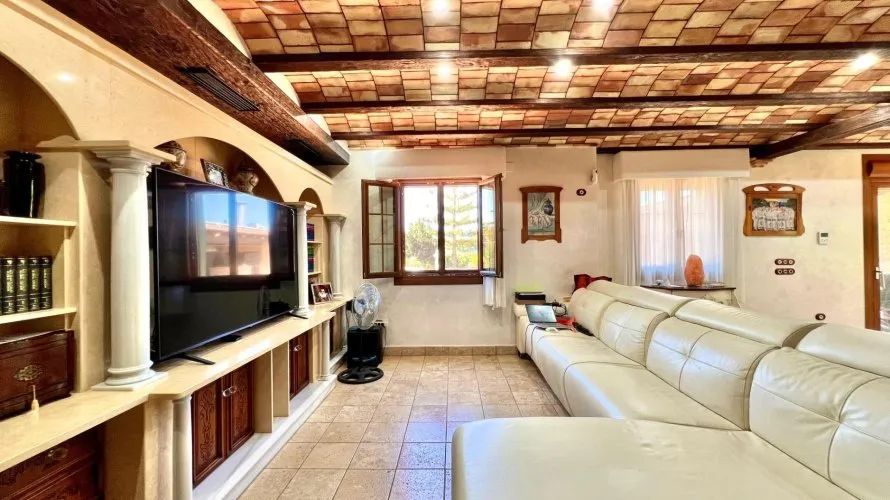 Villa de 4 chambres à Almoradi, Espagne No. 32594