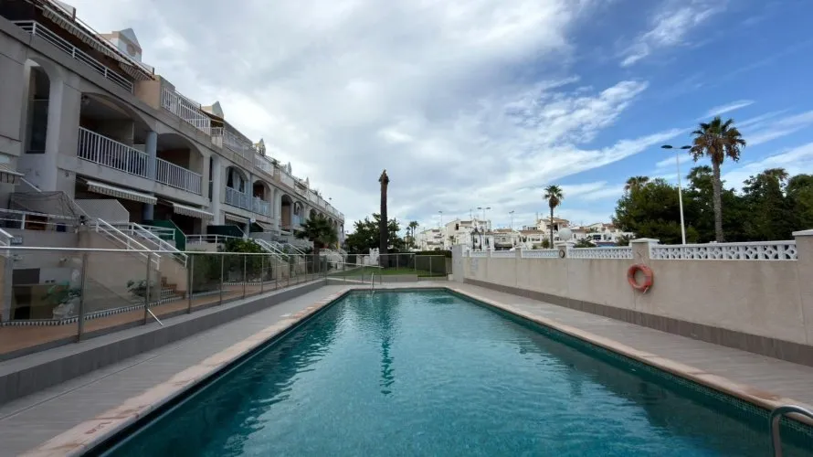 Bungalow de 1 chambre à Torrevieja, Espagne No. 32597 № 4