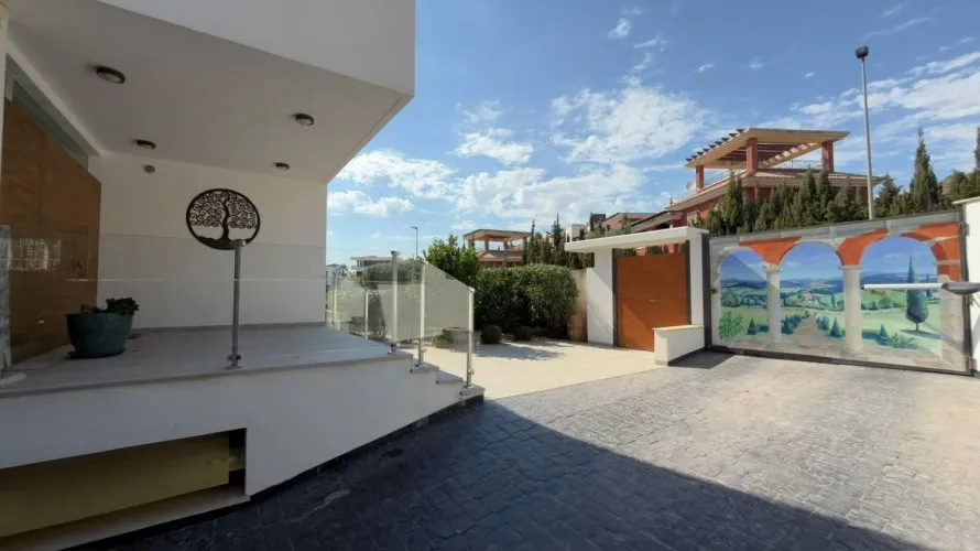 Villa de 324m² à Finestrat, Espagne No. 32652 № 21