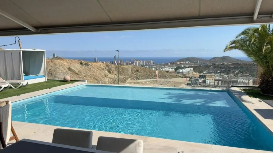 Villa de 324m² à Finestrat, Espagne No. 32652 № 13