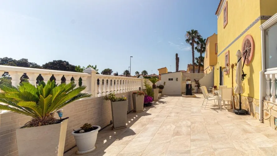 House de 74m² à Cabo Roig, Espagne No. 32663 № 22
