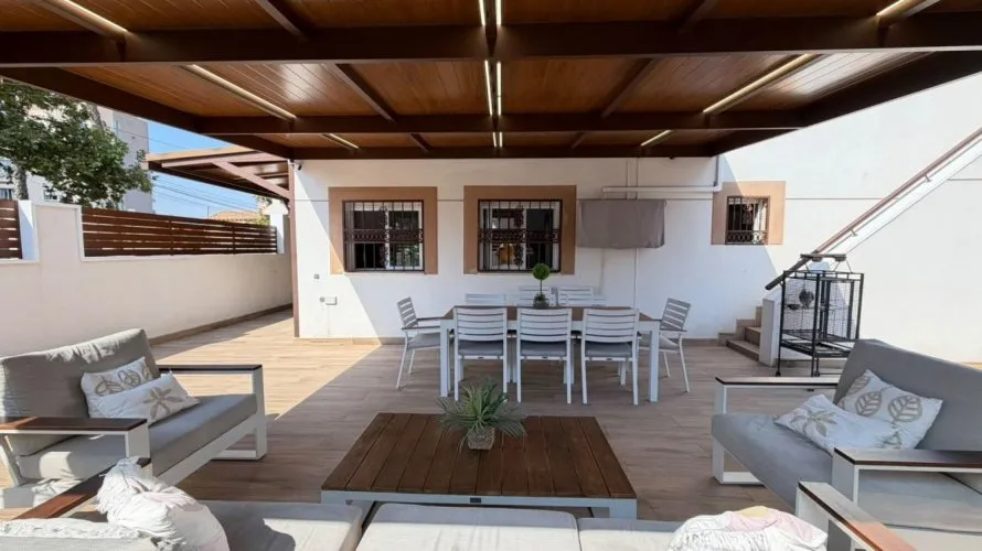 House de 2 chambres à Nueva Torrevieja, Espagne No. 32639 № 28