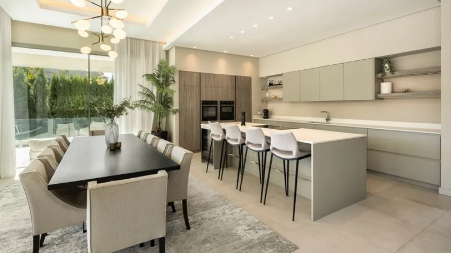 Дом с 5 спальнями в  Нуэва Андалусия, Испания №30614 № 4