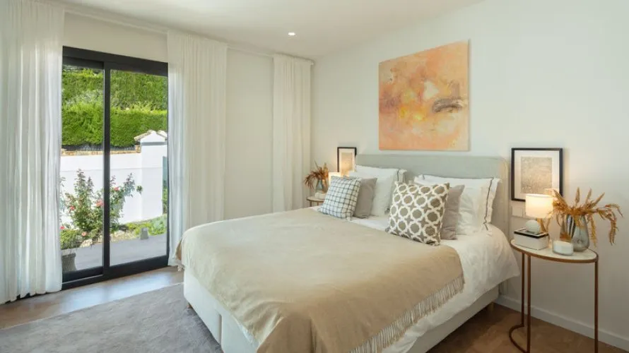 Вилла с 4 спальнями в  Нуэва Андалусия, Испания №30622 № 12