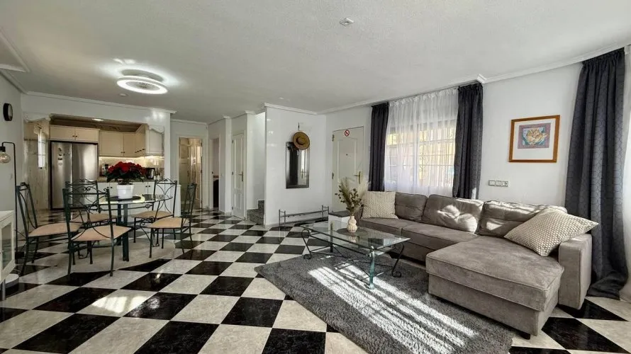 Вилла с 4 спальнями в  Плайя Фламенка II, Испания №31221 № 12