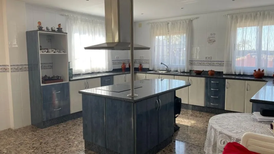 Вилла с 4 спальнями в  Вильяхойоса, Испания №30873 № 2