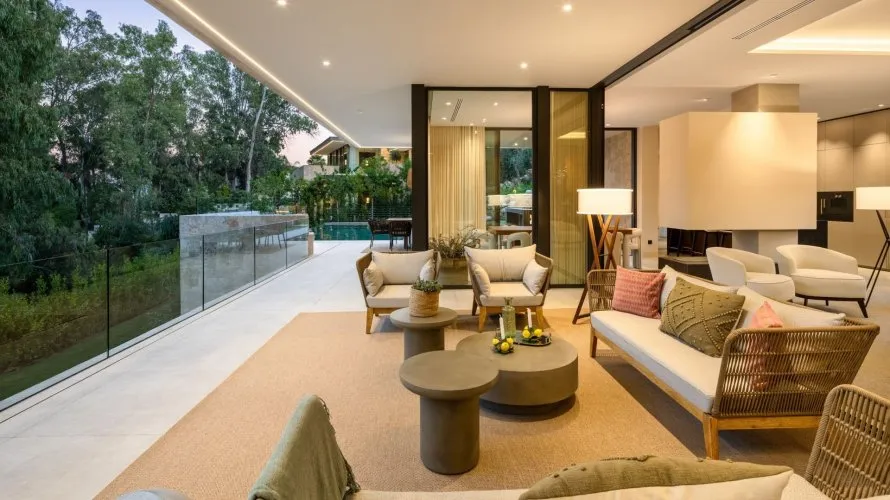 Дом с 6 спальнями в  Нуэва Андалусия, Испания №30762 № 2