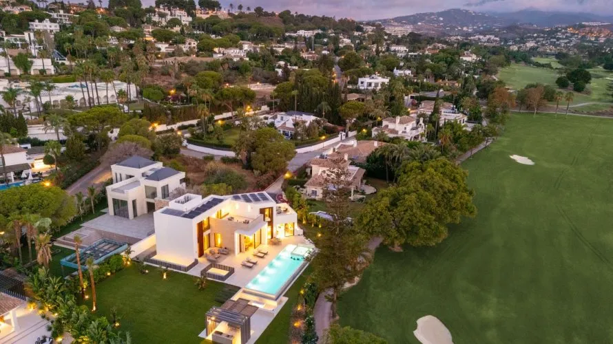 Дом с 5 спальнями в  Нуэва Андалусия, Испания №30999 № 24