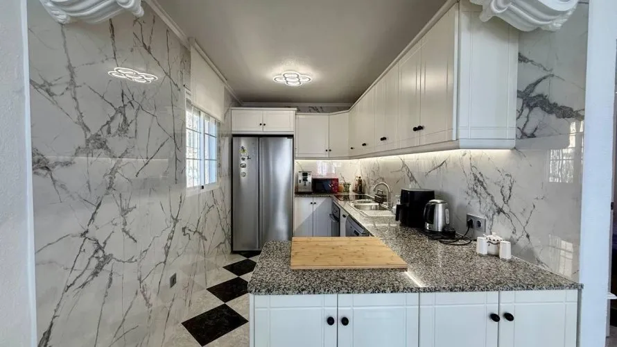 Вилла с 4 спальнями в  Плайя Фламенка II, Испания №31221 № 18